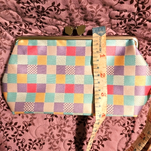 Mini Pouch Kiss Lock Japan 4"×8" - Picture 10 of 13